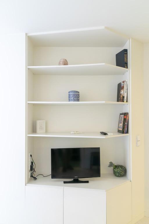 Formosa Flats room 6